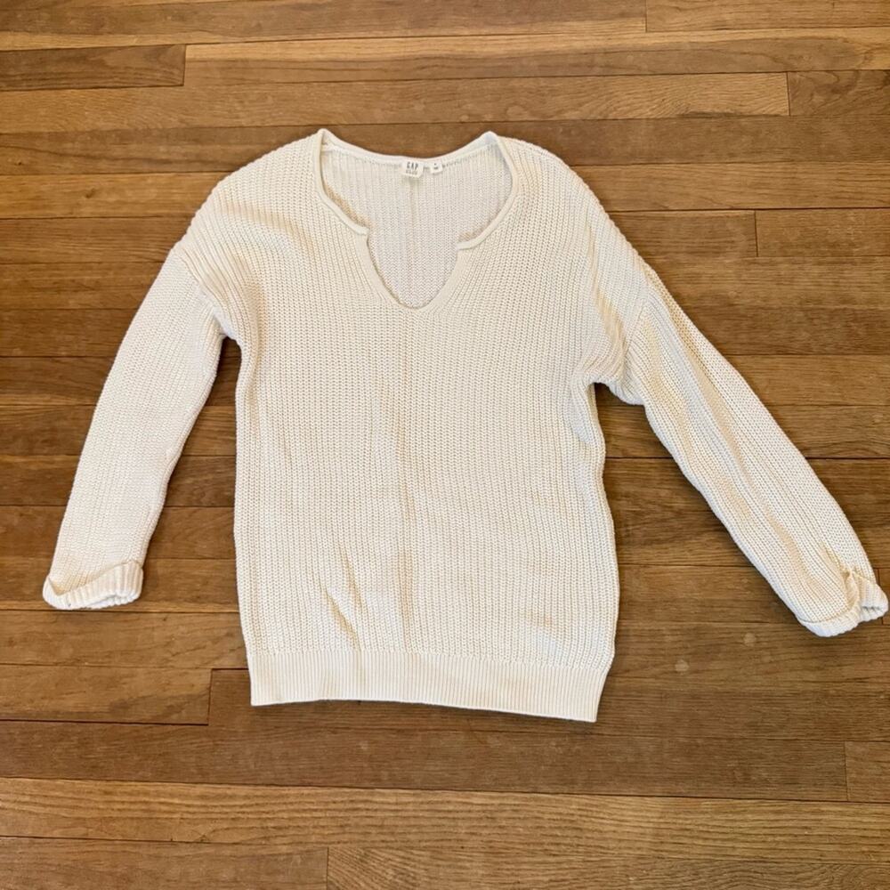 Gap white long sleeve pullover knit sweater size small S
 b22